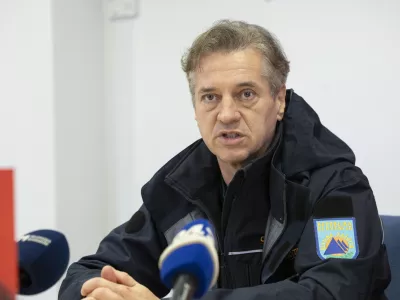 Robert Golob na novinarski konferenci&nbsp;po ogledu razmer po obsežni vremenski ujmi&nbsp;na severovzhodu države. Foto: STA