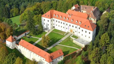 Obnova kulturnega spomenika državnega pomena Grad Negova sodi med zahtevnej&scaron;e investicije v tem delu države in med večje projekte na področju kulturne dedi&scaron;čine v Sloveniji. F visitradgona