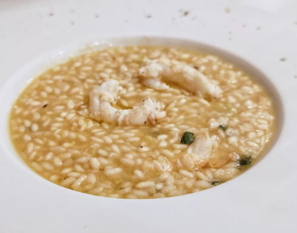 Rižota s &scaron;kampi, Gostilna As