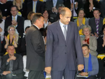 predsednik SDS Janez Jan&scaron;a,predsednik stranke Pozitivna Slovenija Zoran Jankovič   - VOLITVE 2011 - tretje predvolilno soočenje aktualnega predsednika vlade in treh pretendentov na njegov stol pred parlamentarnimi volitvami, POP TV  //FOTO: Jaka Adamič