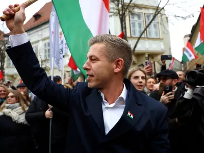 FILE PHOTO: Peter Magyar, leader of the opposition TISZA party, arrives for a campaign tour in Gyor, Hungary, November 15, 2025. REUTERS/Bernadett Szabo/File Photo