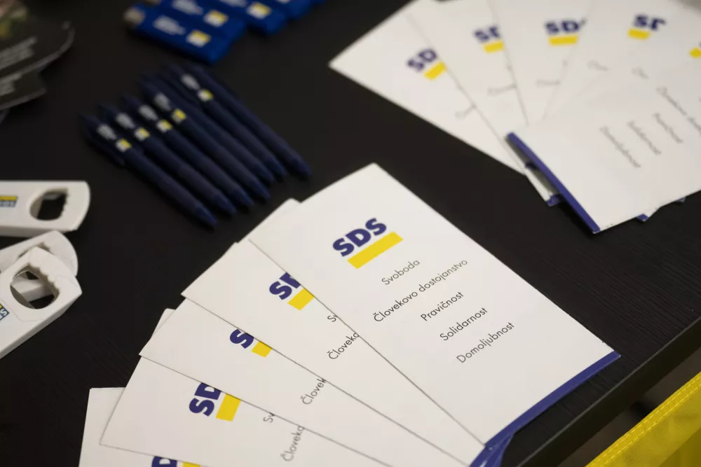 STRANKA SDSPromocijski materialčlanstvo članarinapredvolilna kampanjaVOLITVE 202628.02.2026 Pogovorni večer v organizaciji SDS Koalicija z volivci - Kulutrni dom GrosupljeFOTO: Nik Erik Neubauer / Foto: Nik Erik Neubauer