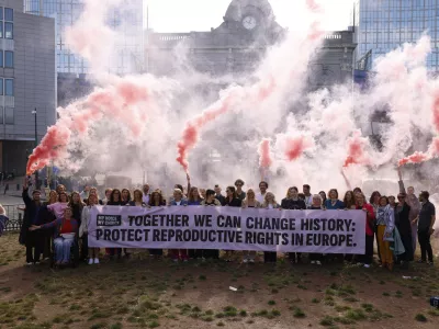 Belgija, Bruselj.Danes so predstavniki gibanja My Voice, My Choice Evropski komisiji uradno predali 1.124.513 preverjenih podpisov Evropske drzavljanske pobude (ECI) My Voice, My Choice: za varen in dostopen splav. Foto: Crt Piksi