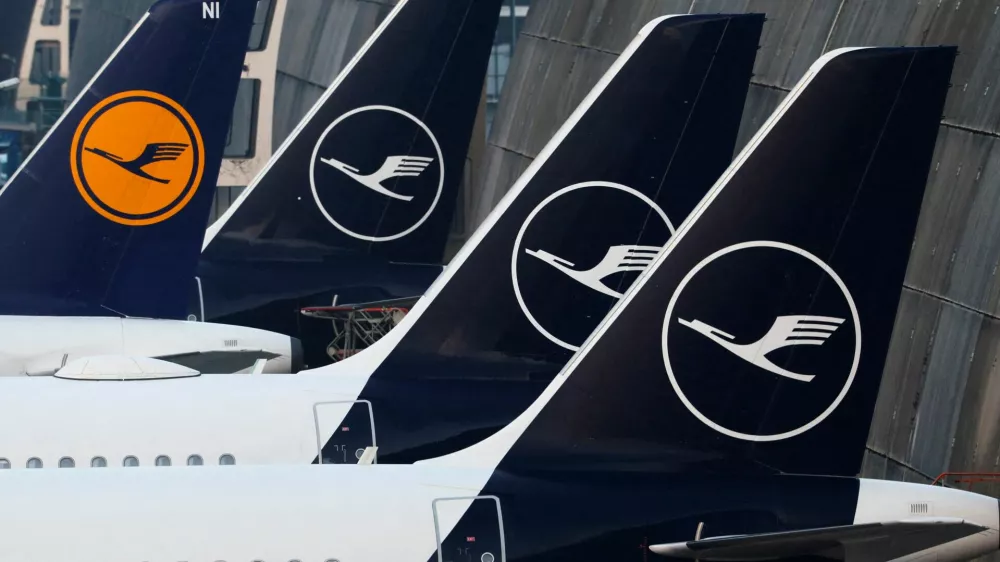 FILE PHOTO: Lufthansa planes stand parked as Frankfurt airport is closed to passengers with planned departures due to a strike organised by Verdi union, in Frankfurt, Germany, March 7, 2024. REUTERS/Kai Pfaffenbach/File Photo