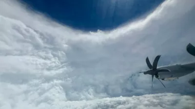 Polet z letalom v samo jedro nevihte. / Foto: Profimedia