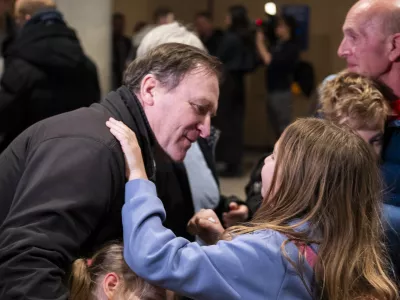 04.03.2026 Vrnitev prvih slovenskih potnikov iz Dubaja in Bližnjega vzhoda - evakuacija potnikov na letali&scaron;ču BrnikFoto: Nik Erik Neubauer