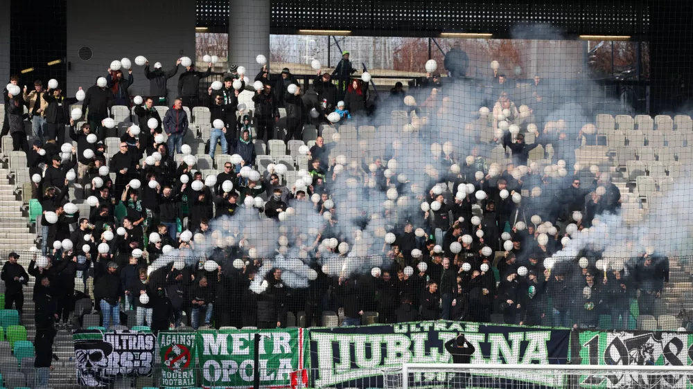 - Navijači,- 21.02.2026. - 1. liga SNL, nogomet: NK Olimpija - NK Koper.//FOTO: Bojan Velikonja