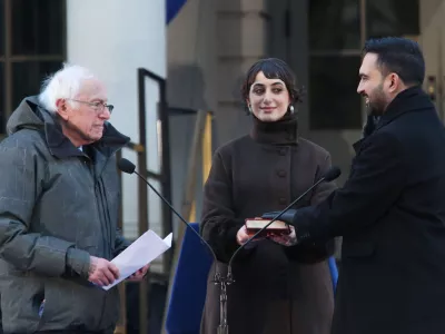 01 January 2026, US, New York City: Bernie Sanders swears in Zohran Mamdani, alongside Rama Duwaji, as the 112th Mayor of New York City at City Hall. Photo: Krista Kennell/ZUMA Press Wire/dpa