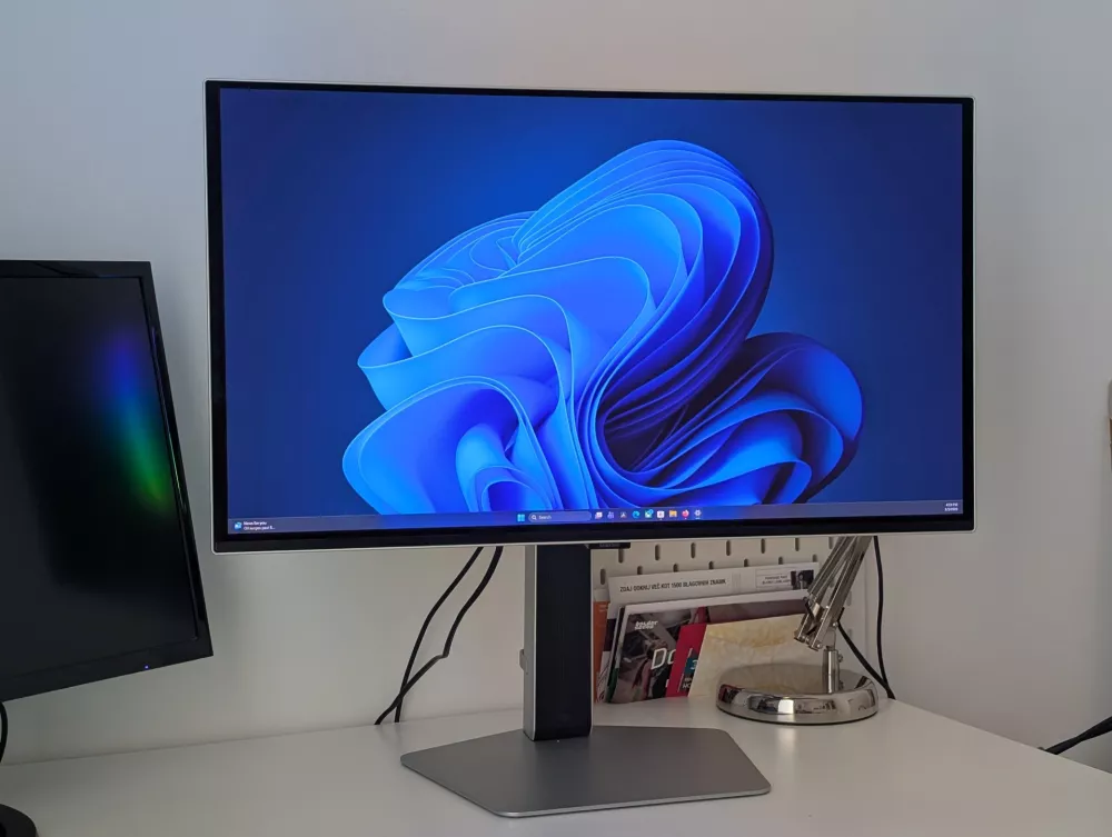 Samsung odyssey OLED g8