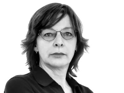 Katja Gle&scaron;čič- Redakcija Dnevnik 2024 - portreti za komentarje in kolumne - kolumnisti - komentatorji &ndash; novinarji - portret //FOTO: Luka Cjuha