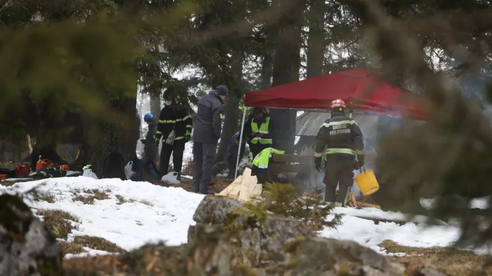 Preiskava po enem letu &scaron;e ni zaključena, podatkov iz tujine &scaron;e ni