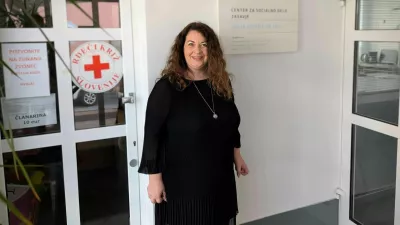 Adisa Mujčinović rada pove, da so vrata Centra za socialno delo v Zagorju odprta za vse, ki potrebujejo pomoč. / Foto: Damjan Franz Lu