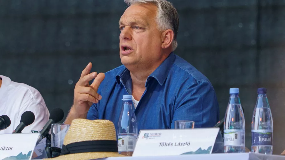 Hungarian Prime Minister Viktor Orban delivers a speech to ethnic&nbsp;Hungarians, at Balvanyos Summer University, in Baile Tusnad, Romania, July 26, 2025. Inquam Photos/Tudor Pana via REUTERS ATTENTION EDITORS - THIS IMAGE WAS PROVIDED BY A THIRD PARTY. ROMANIA OUT. NO COMMERCIAL OR EDITORIAL SALES IN ROMANIA