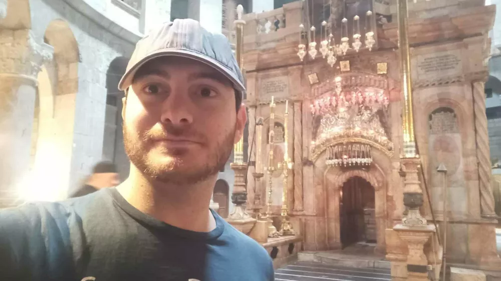 Kyle Gordy je den od donatorjev, ki pa dejavnost ogla&scaron;uje po vsem svetu in fotografije s potovanj objavlja na svojem instagramu. Pred časom je napovedal, da bo imel v enem letu sto otrok. / Foto: Profimedia