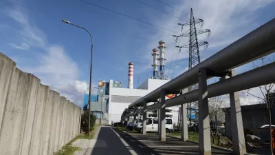 13.3.2026 - podpis pogodbe o dodelitvi nepovratnih sredstev za projekt Biomasa, ki predstavlja pomemben korak pri zmanjševanju rabe premoga in povečevanju deleža obnovljivih virov energije v sistemu daljinskega ogrevanja v Ljubljani, podpisala jo bosta minister za okolje, podnebje in energijo Bojan Kumer ter direktor Energetike Ljubljana Samo Lozej; sledi kratka predstavitev z ogledom PPE-TOL; Energetika Ljubljana, dvorišče plinsko-parne enote, Toplarniška ulica 19Foto: Luka Cjuha