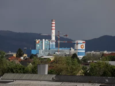 04.05.2022 - Termoelektrarna Toplarna Ljubljana (kratica TE-TOL) je največja klasična kogeneracija toplote in električne energije po oddani toplotni moči v Sloveniji.Foto: Luka Cjuha