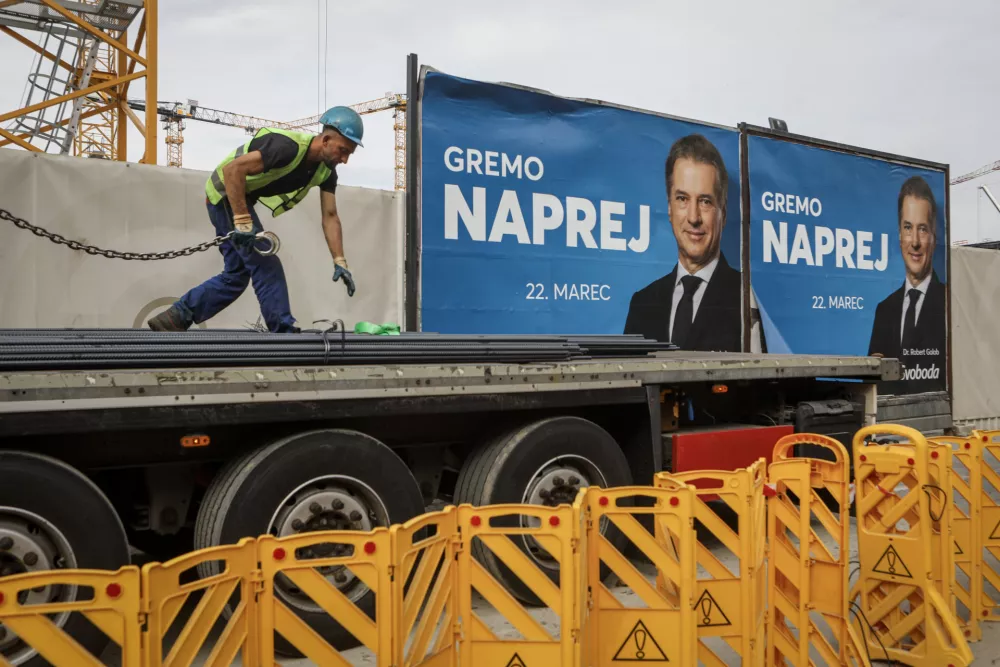 Svoboda - Robert Golob16.3.2026 - Parlamentarne volitve 2026 - volilna kampanija - predvolilni plakatiFoto: Luka Cjuha