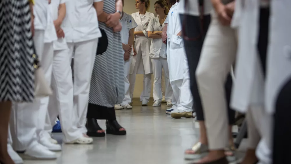 - 17.06.2016 - Simbolična fotografija - zdravstvo - medicina - zdravnik - čakalne vrste -   ..//FOTO: Maja Marko