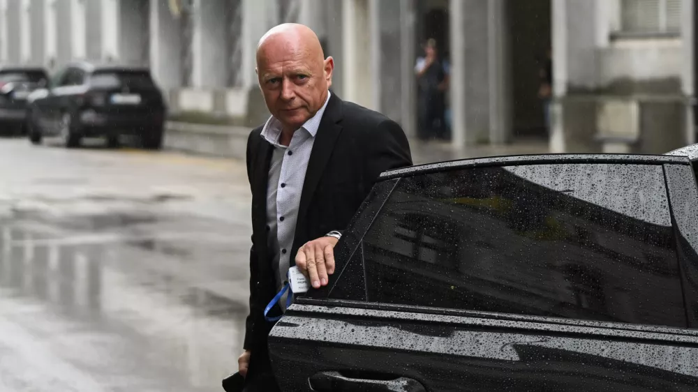 Zavajanja ministra Franca Propsa