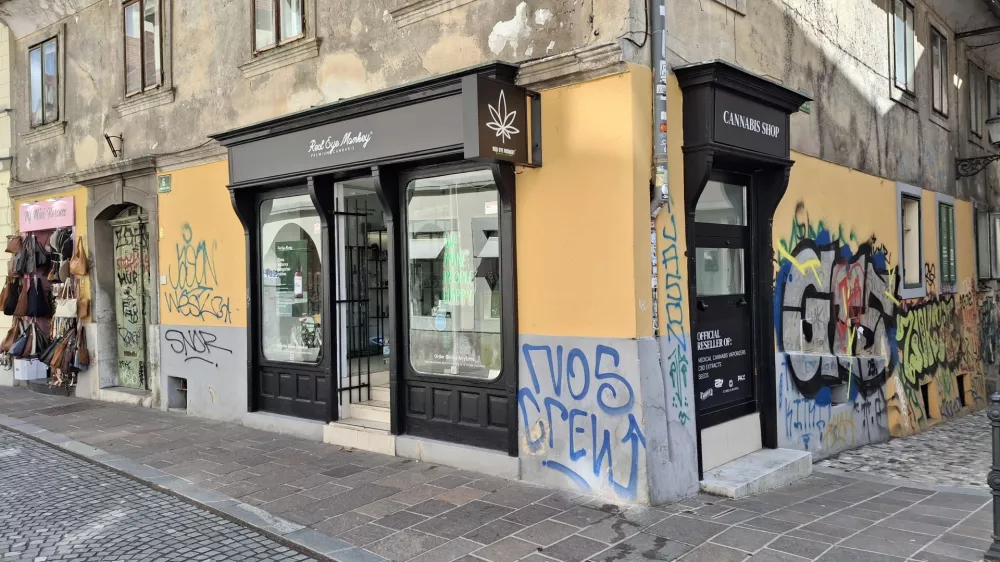 Red eye monkey cannabis shop