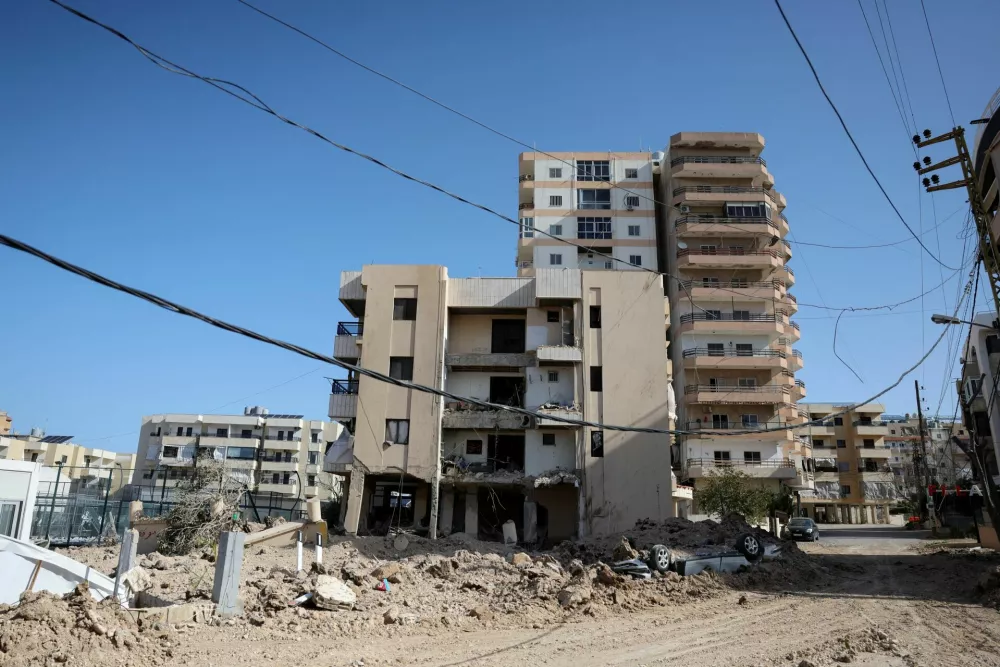 Damage in the aftermath of a strike on a building in Burj el-Shamali, following an escalation between Hezbollah and Israel amid the U.S.-Israeli conflict with Iran, in Tyre, Lebanon, March 18, 2026. REUTERS/Amr Abdallah Dalsh