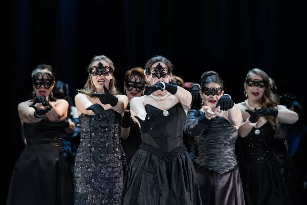 Junakinja, a zelo preprosta ženska