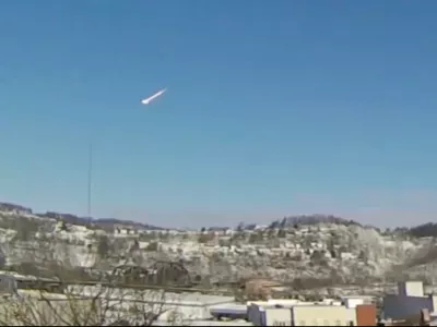 This image taken from video shows a suspected meteor falling through the sky in the greater Pittsburgh, Pa., area on Tuesday, March 17, 2026. (Jared Rackley via AP)