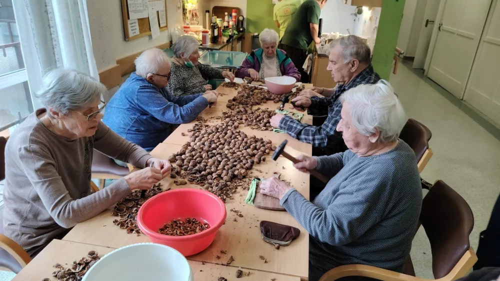 V tem domu starej&scaron;ih ne poznajo kadrovske stiske. Kako jim uspeva?