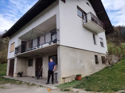 Najnovej&scaron;i, drugi leto&scaron;nji umor, se je zgodil v vasi Strensko pri Rimskih Toplicah, ko je sin svoji mami zadal smrtne udarce s sekiro. Foto Mojca Marot / Foto: Mojca Marot