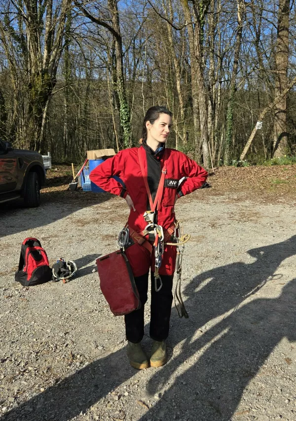 Črna člove&scaron;ka ribica: re&scaron;evanje ogroženega zaklada Bele krajine