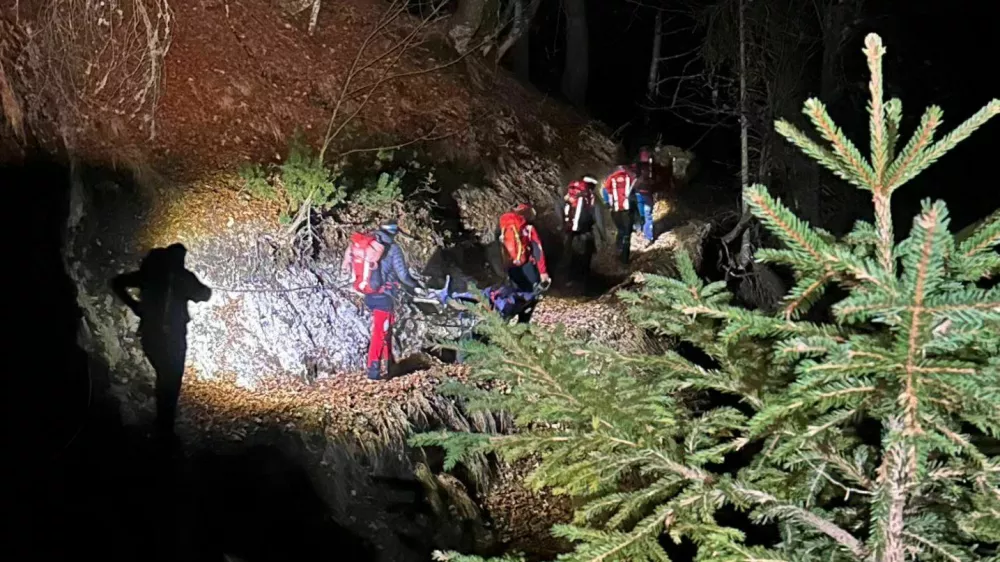 Nočna gorska iskalna akcija GRS Bohinj. 
