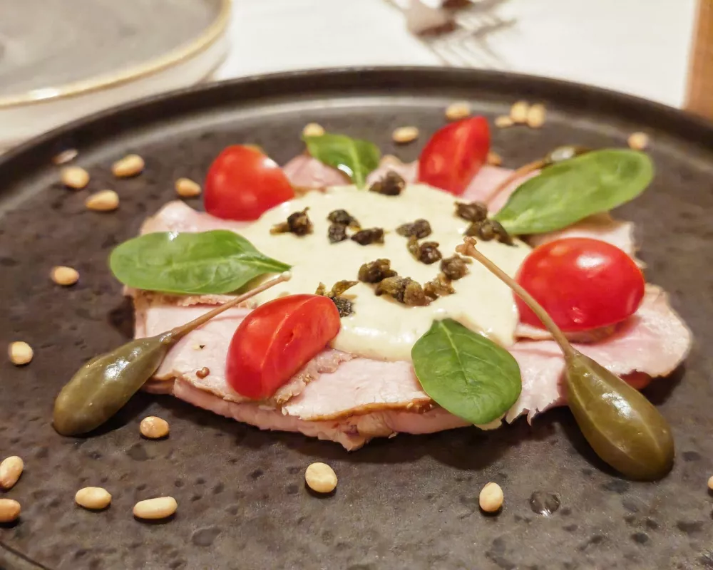 Vitello tonnato, Restavracija Most