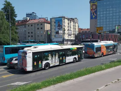 Ljubljanski potni&scaron;ki promet - mestni avtobus - ogla&scaron;evanje - javni potni&scaron;ki promet - LPP - oglasne povr&scaron;ine