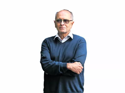 - 30.09.2021 - Ivan Loren&egrave;i&egrave;, nekdanji ravnatelj II. Gimnazije v Mariboru &ndash; novi kolumnist Dnevnik //FOTO: Luka Cjuha.------PSA !!ColorZA KOLUMNE MNENJAV MAPO PERMANENT !!!