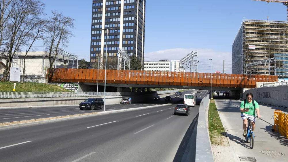 24.3.2026 - Dunajska cesta - nadvoz železnicaFoto: Luka Cjuha