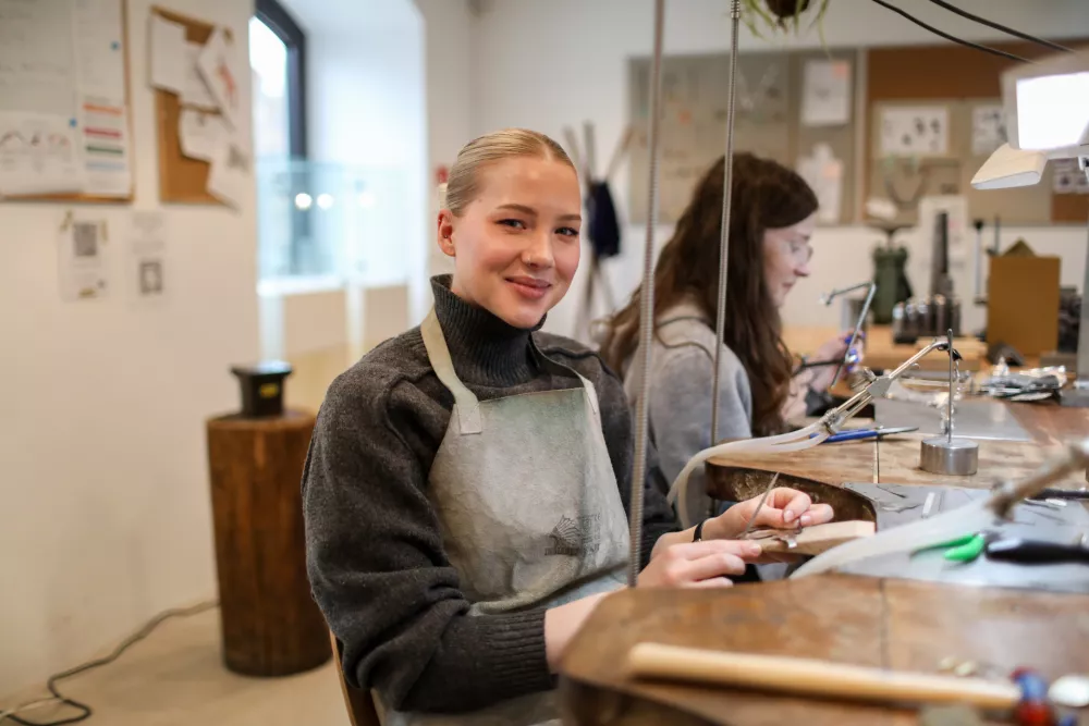 - izdelava nakita,- 27.03.2026. - Reportaža o izdelovanju nakita v Rog Labu za nakit. Juvelirij, Juvelirnica usatnoviteljev: Sandre Vidmar, Petra Dragoliča, Kristine Drnov&scaron;ek.//FOTO: Bojan Velikonja / Foto: Bojan Velikonja