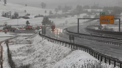 Od zasneženega jutra do orkanskega vetra