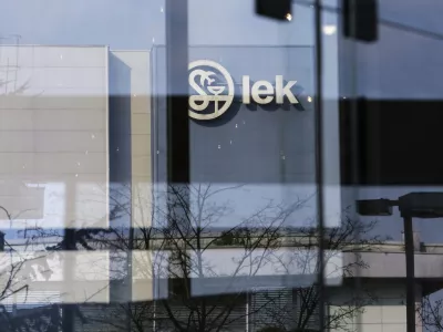 - simbolična fotografija - podjetje LEK, farmacevtska družba, farmacija  //FOTO: Jaka Gasar