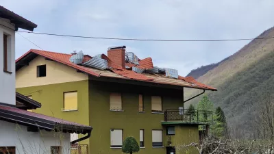 Kobarid, odkrita streha. Foto: Civilna zaščita Kobarid