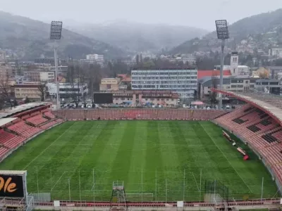 Pogled na nogometno igri&scaron;če v Zenici