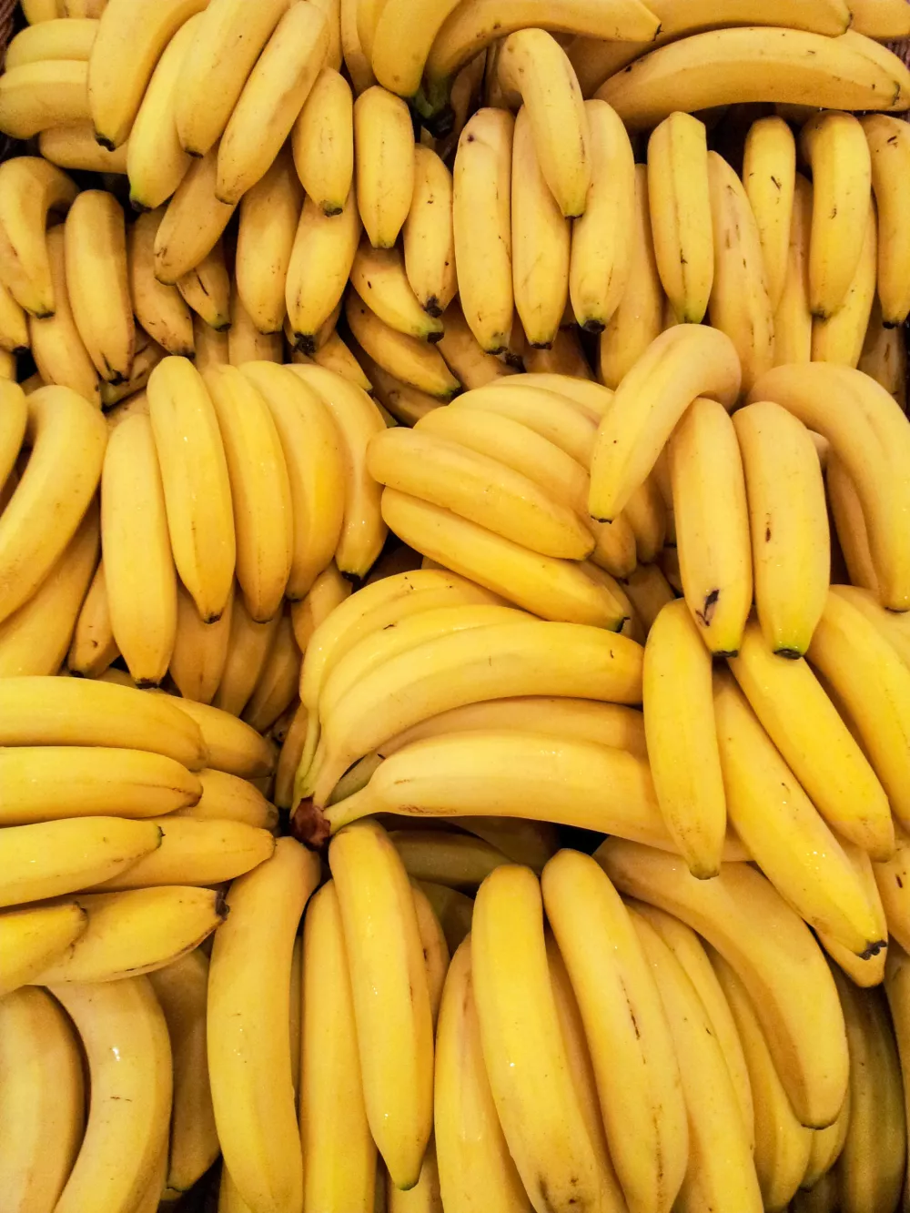 Fresh bananas background