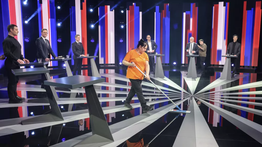 Vladimir Prebilič, Anže Logar, Matjaž Han, Miha Kordi&scaron;, Robert Golob, Luka Mesec- 19.02.2026 - Prvo soočenje predsednikov strank na RTV SLO - parlamentarne volitve 2026//FOTO: Jaka Gasar