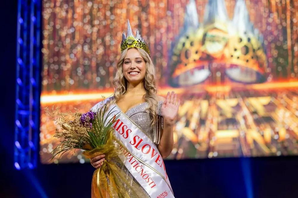 Ekonomistka in lepotica Elin Kos je v hudi konkurenci postala nova miss Slovenije. 