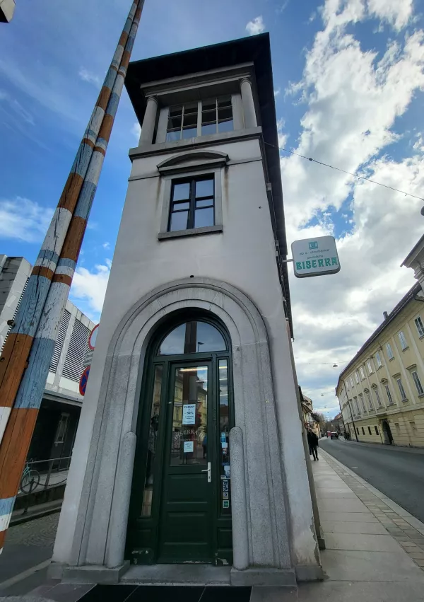 Trgovina Biserka III Peglezen, v lasti Centromerkur, Ljubljana / Foto: Katja Gle&scaron;čič 