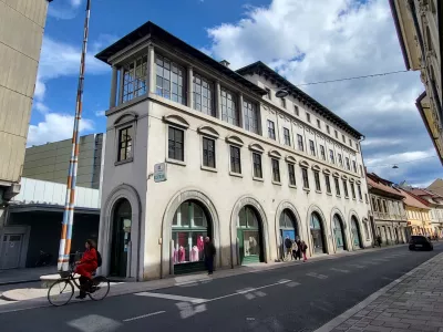 Trgovina Biserka III Peglezen, v lasti Centromerkur, Ljubljana / Foto: Katja Gle&scaron;čič 