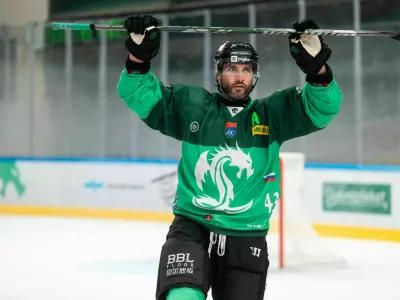 hokej na ledu, T. T. Brennan, Olimpija, Pustertal, IceHL, polfinale