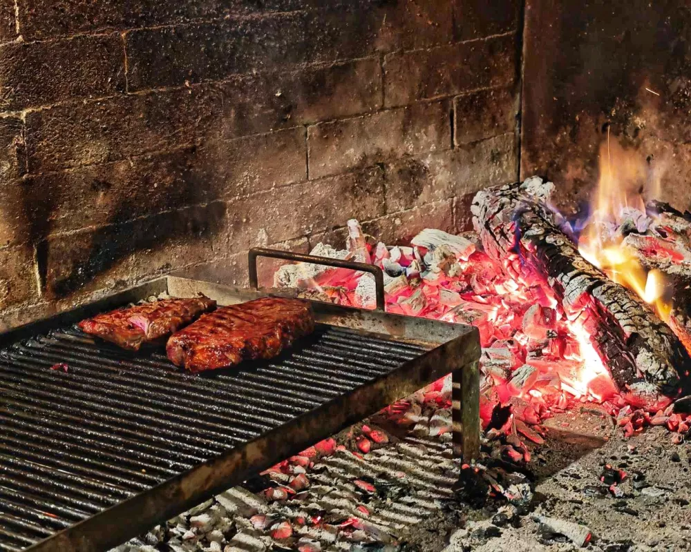 Grondali v Abitantih