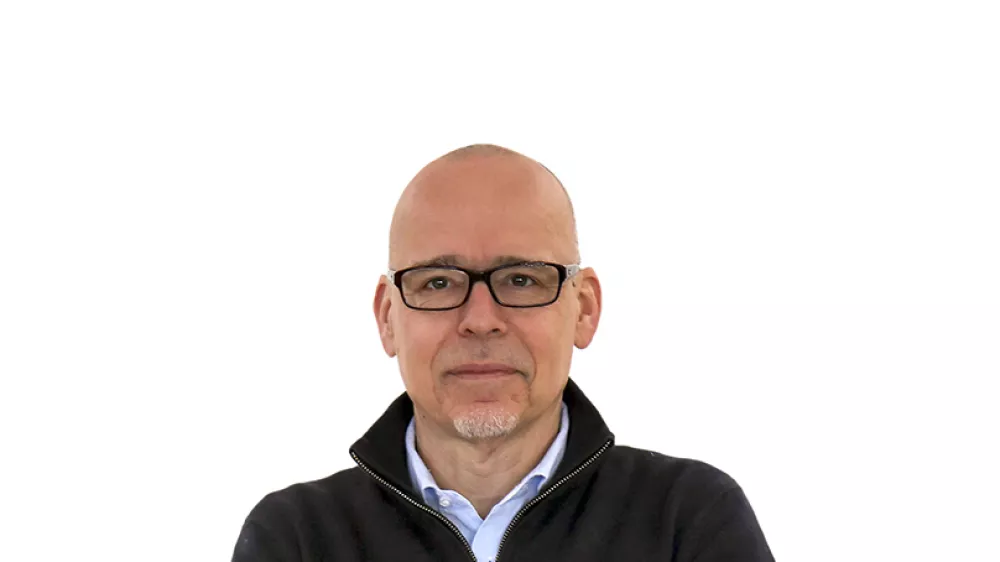 Domen CaharijasZA ONLINE - Redakcija Dnevnik 2024 - portreti za komentarje in kolumne - kolumnisti - komentatorji &ndash; novinarji - //FOTO: Tomaž Skale / Foto: Tomaž Skale