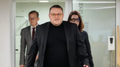 Ljubljana, prostori SID banke.Podpis sporazuma med SID - Slovensko izvozno in razvojno banko ter ministrstvom za solidarno prihodnost.Minister ta solidarno prihodnost Simon Maljevac. / Foto: Nebojsa Tejic/sta