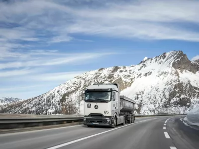 Wintererprobung Mercedes-Benz GenH2 Truck in der SchweizWinter Testing Mercedes-Benz GenH2 Truck in Switzerland
